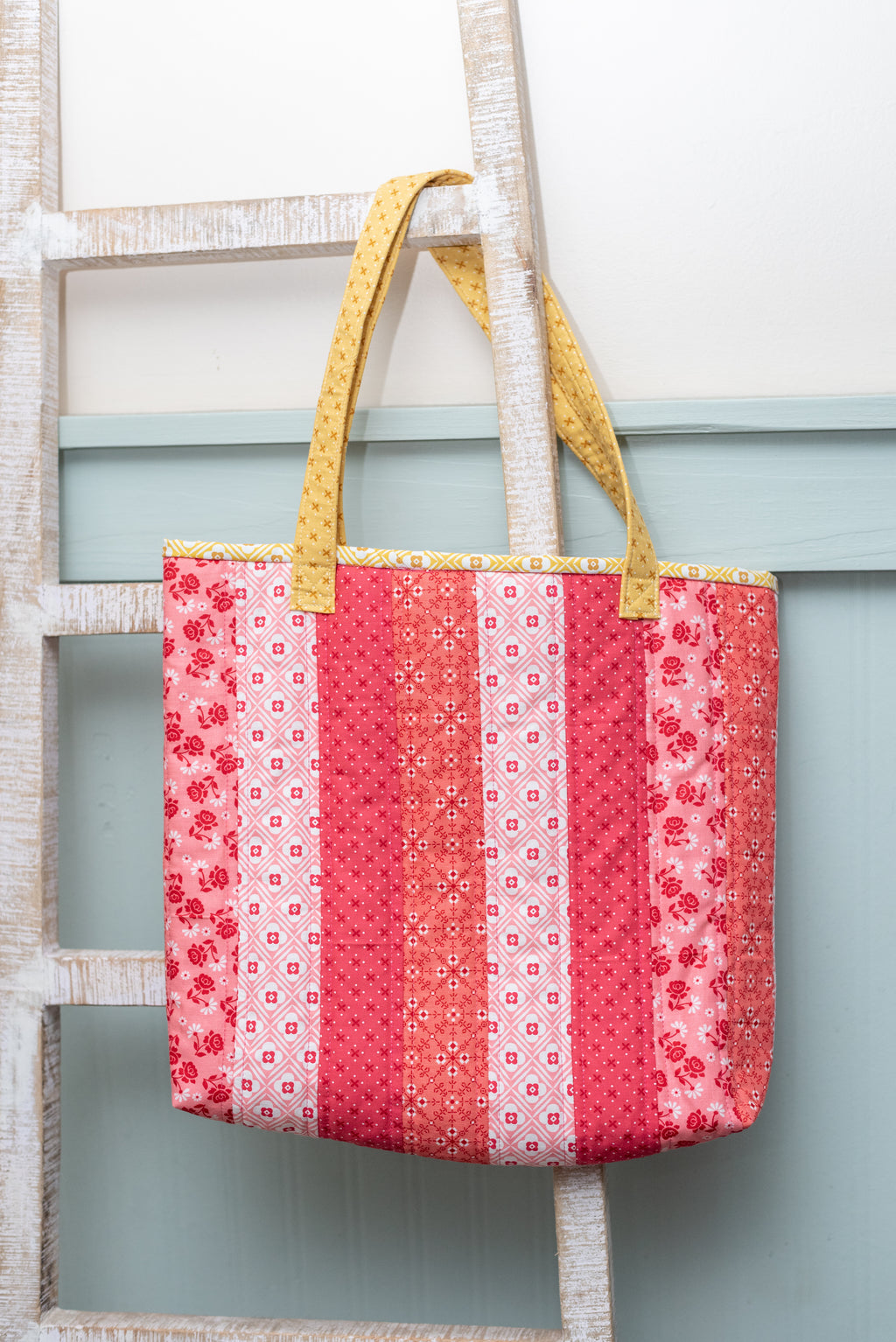Summer Quilted Tote- Red