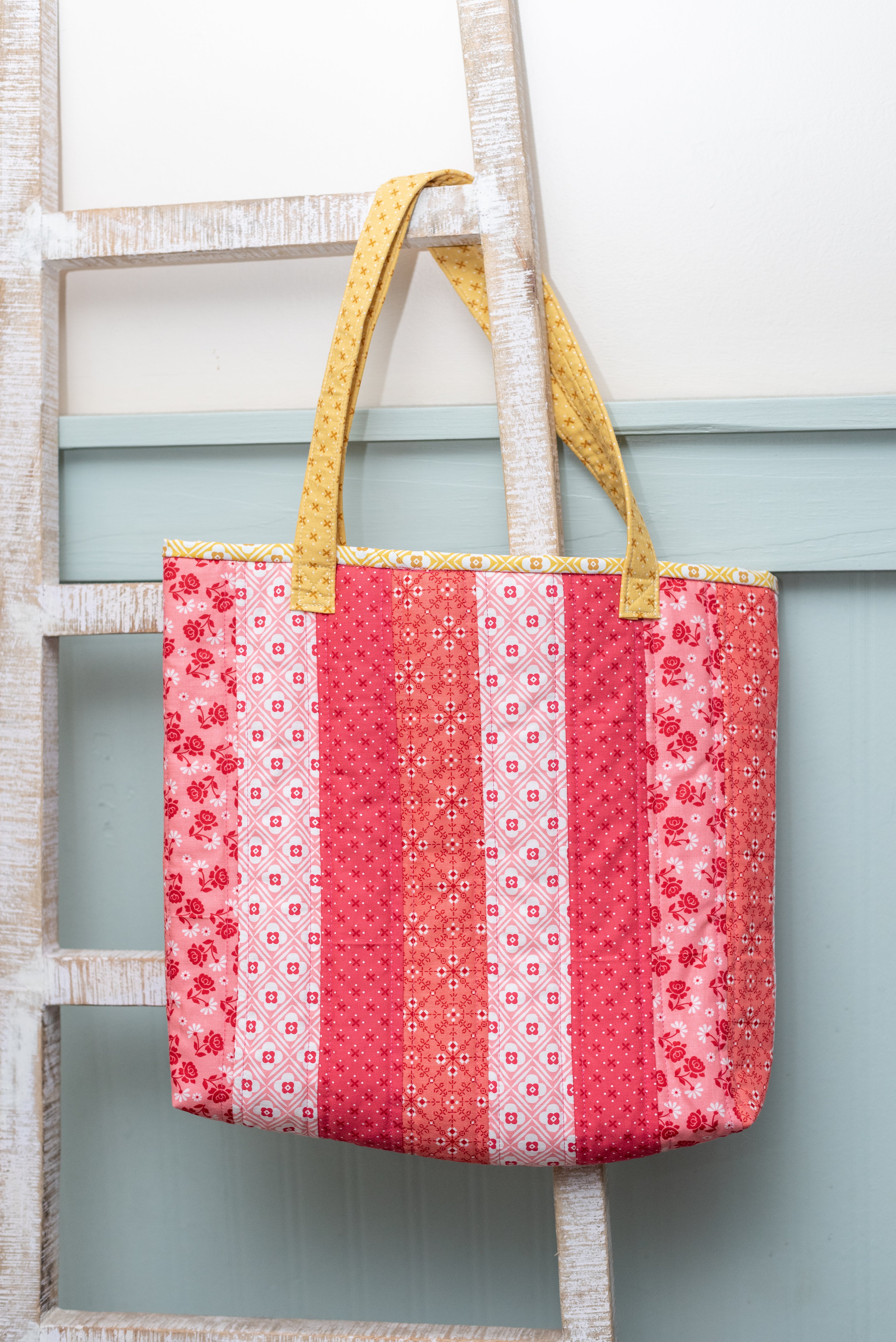 Summer Quilted Tote- Red