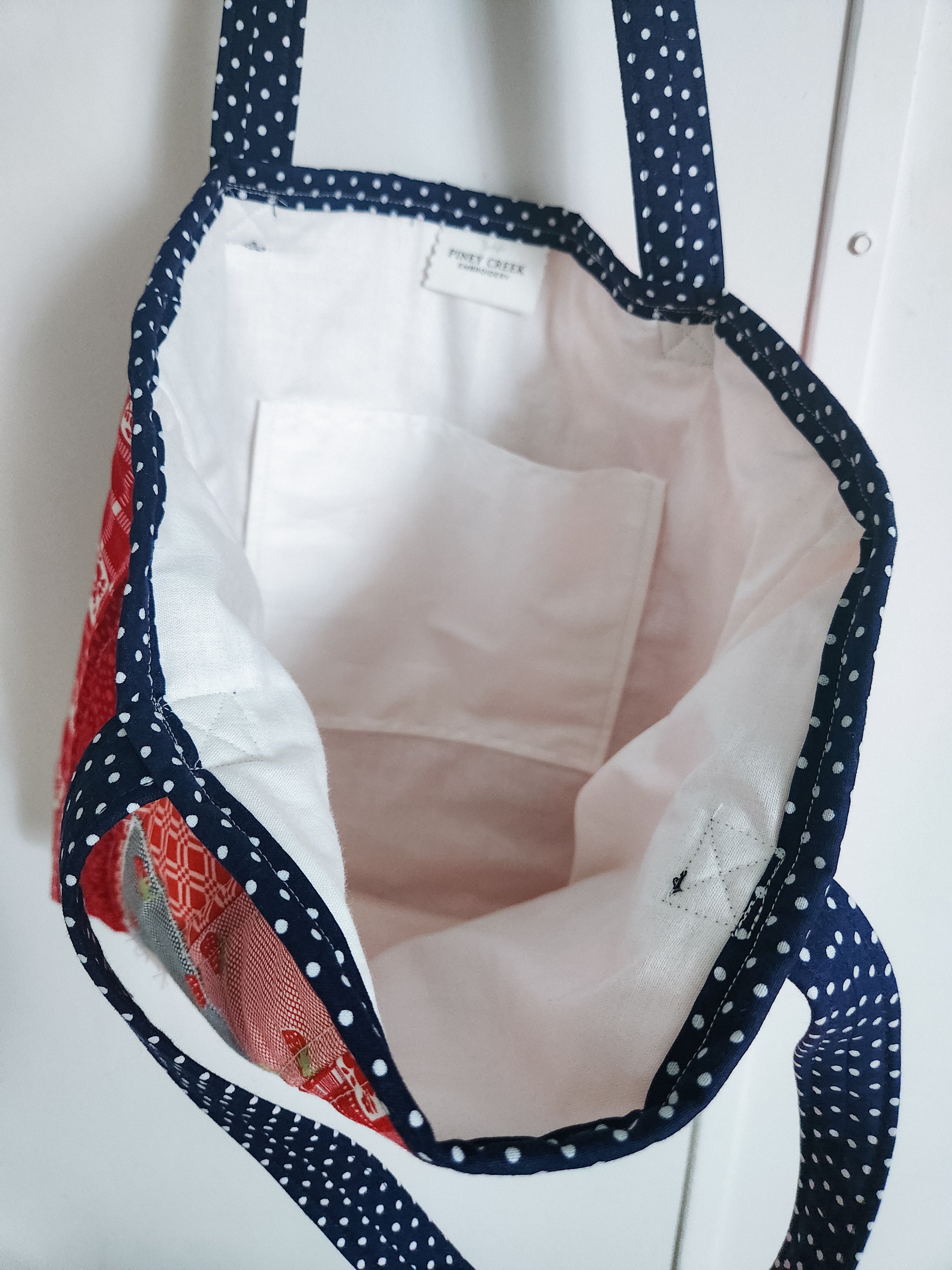 Flag Quilty Tote- Strawberry